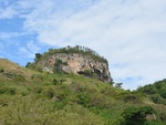 Blick in offene Tropfsteinhöhle