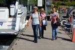 Aus gehts zum Schiff im Hafen